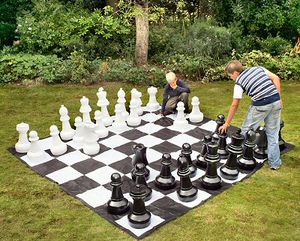 Giant-Chess-1md
